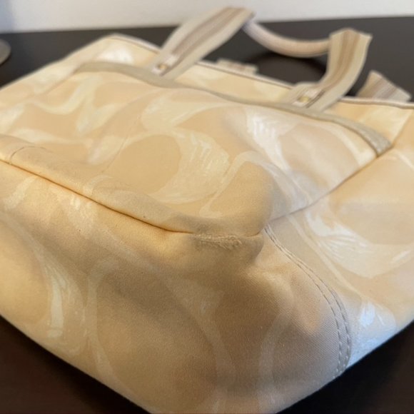 Perfect Spring Coach Tote - Picture 9 of 15